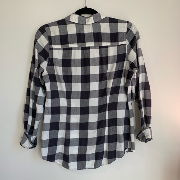 Old Navy Plaid Black and White Flannel - Picture 5 of 5